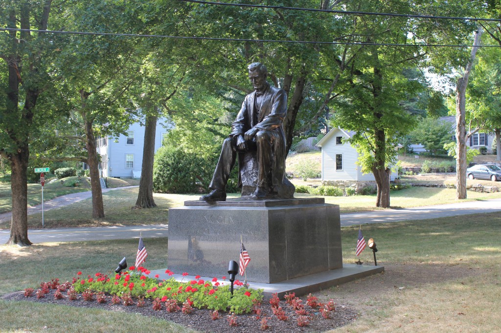Large view of Abraham Lincoln Statue